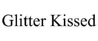 GLITTER KISSED