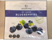M METROPOLITANMARKET MT. HOOD BLUEBERRIES EXCELLENT FOR EVERYTHING BLUEBERRY PERFECTLY RIPE BEST FLAVOR NORTHWEST ENLARGED TO SHOW DETAIL, CALORIES 70 PER 1 CUP SERVING SODIUM 0G NATURALLY DIETARY FIB